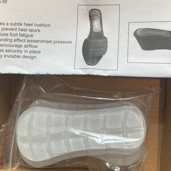 Women’s shoe heel pads foot bumpers and nonslip heel inserts - Picture 2 of 4